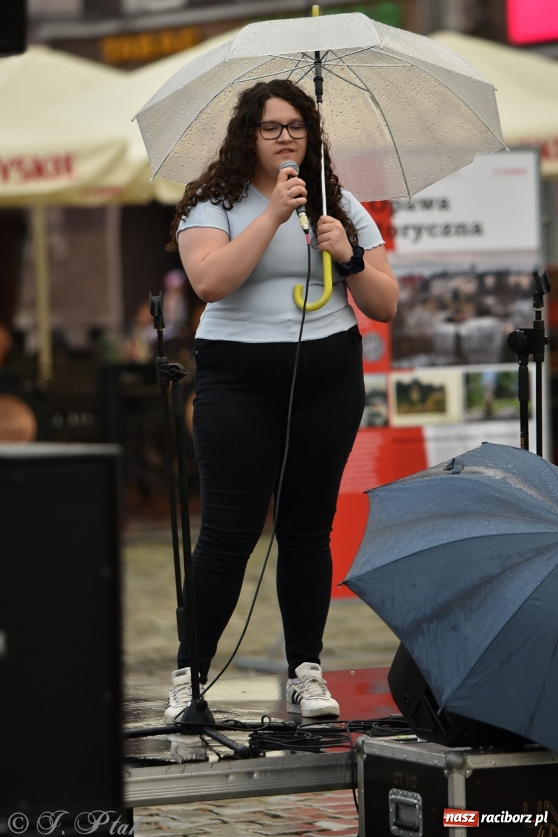 Zdjęcie w galerii na portalu naszraciborz.pl: Muzyczna sobota na raciborskim Rynku wiadomości z regionu