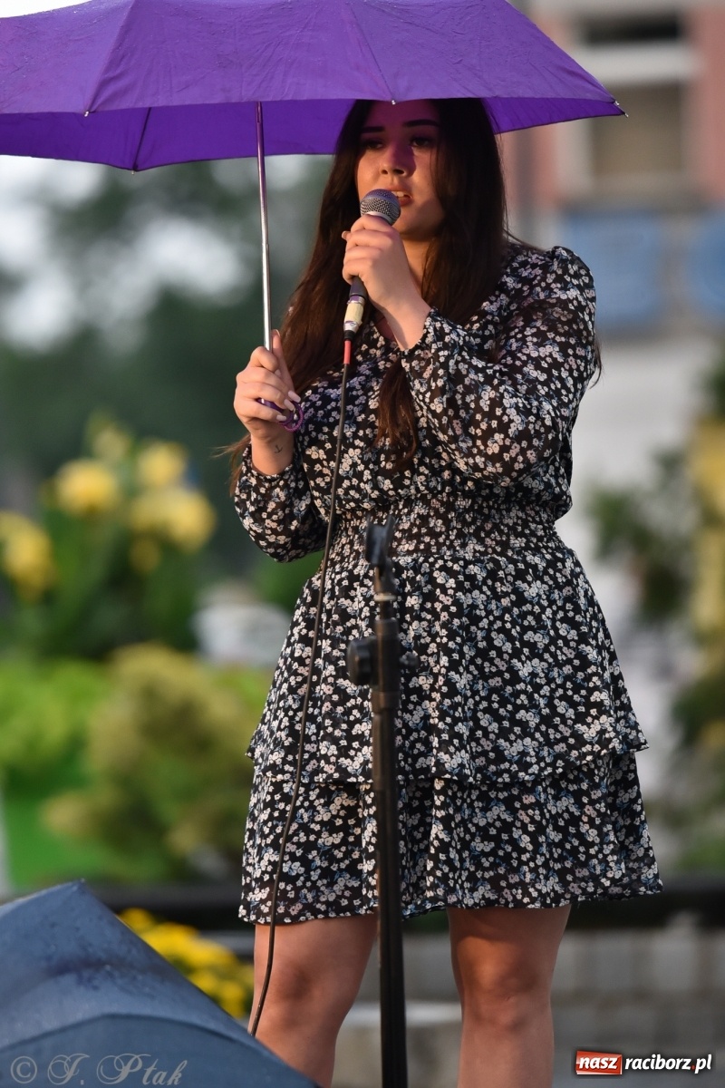 Zdjęcie w galerii na portalu naszraciborz.pl: Muzyczna sobota na raciborskim Rynku wiadomości z regionu