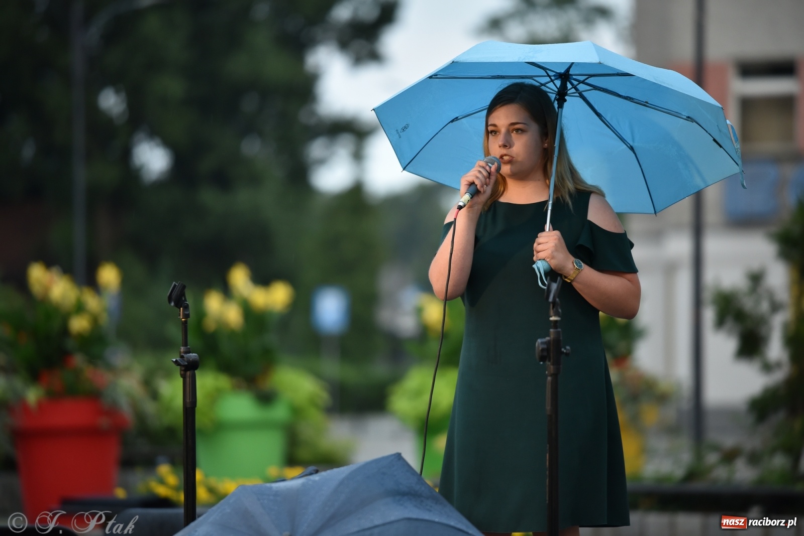 Zdjęcie w galerii na portalu naszraciborz.pl: Muzyczna sobota na raciborskim Rynku wiadomości z regionu