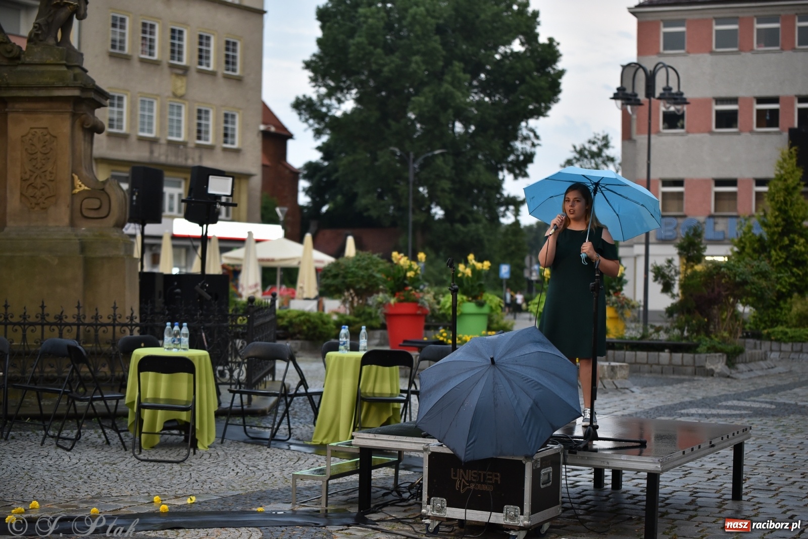 Zdjęcie w galerii na portalu naszraciborz.pl: Muzyczna sobota na raciborskim Rynku wiadomości z regionu