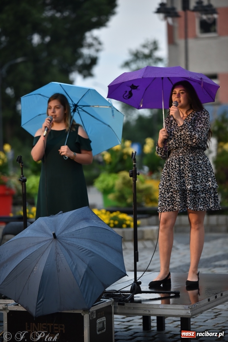 Zdjęcie w galerii na portalu naszraciborz.pl: Muzyczna sobota na raciborskim Rynku wiadomości z regionu