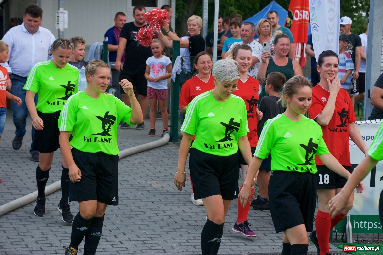 Zdjęcie w galerii na portalu naszraciborz.pl: Tworków. Mamuśki znów zagrają o puchar sołtysa wiadomości z regionu