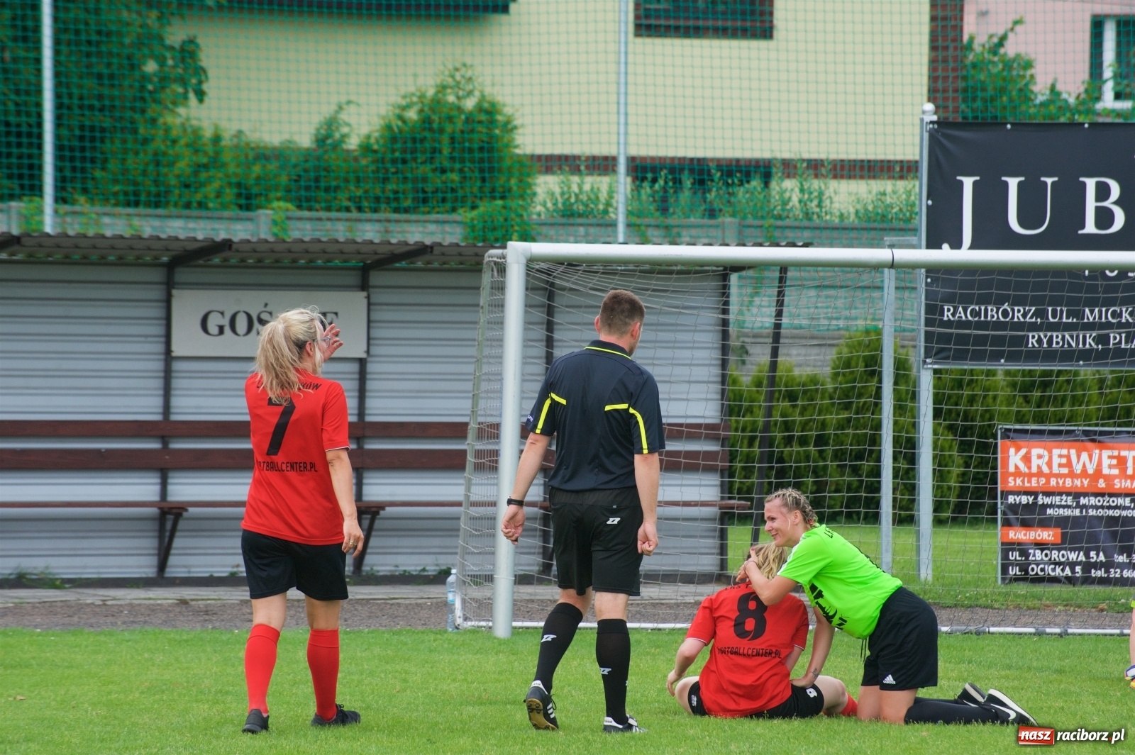 Zdjęcie w galerii na portalu naszraciborz.pl: Tworków. Mamuśki znów zagrają o puchar sołtysa wiadomości z regionu