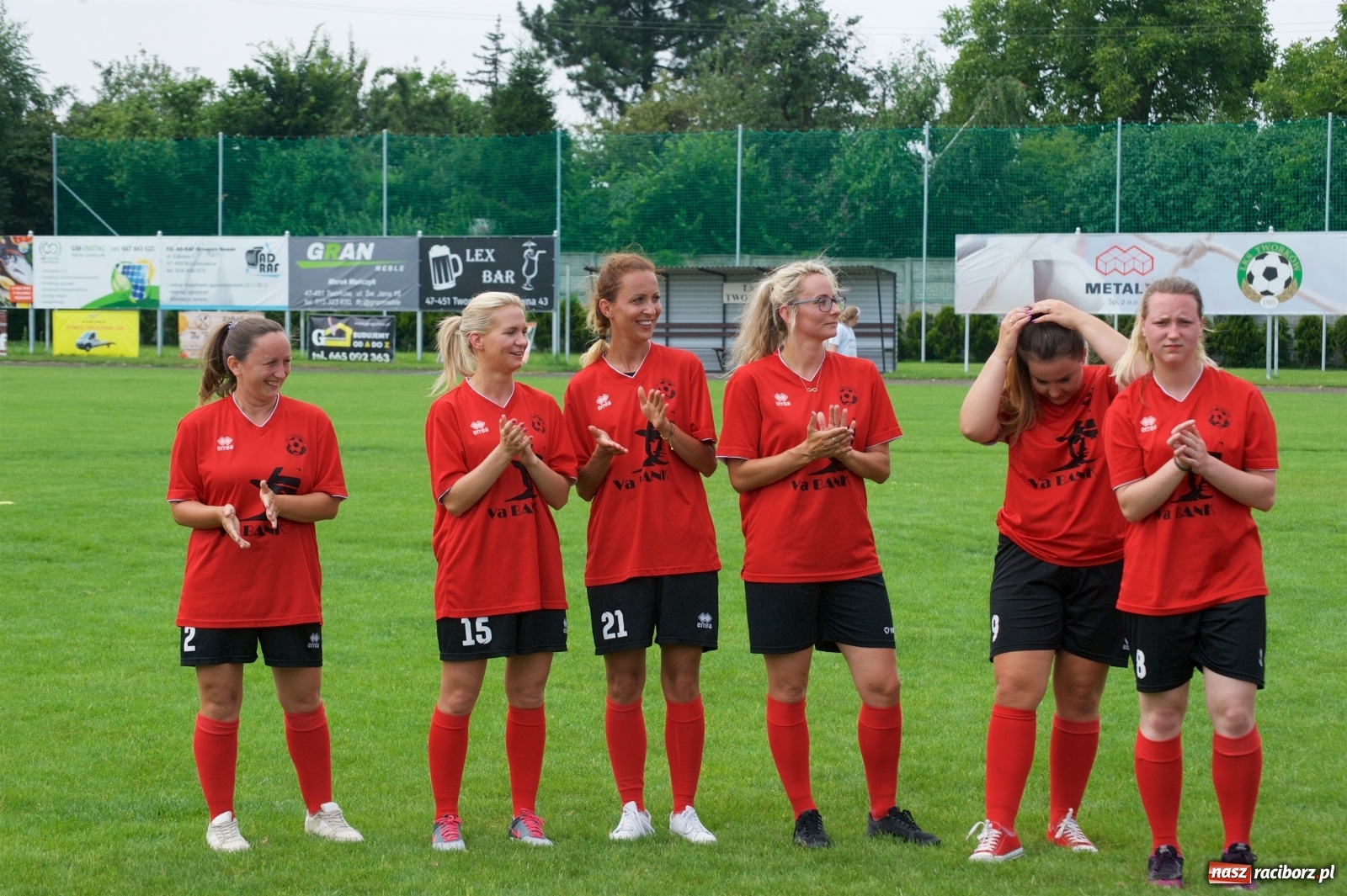 Zdjęcie w galerii na portalu naszraciborz.pl: Tworków. Mamuśki znów zagrają o puchar sołtysa wiadomości z regionu