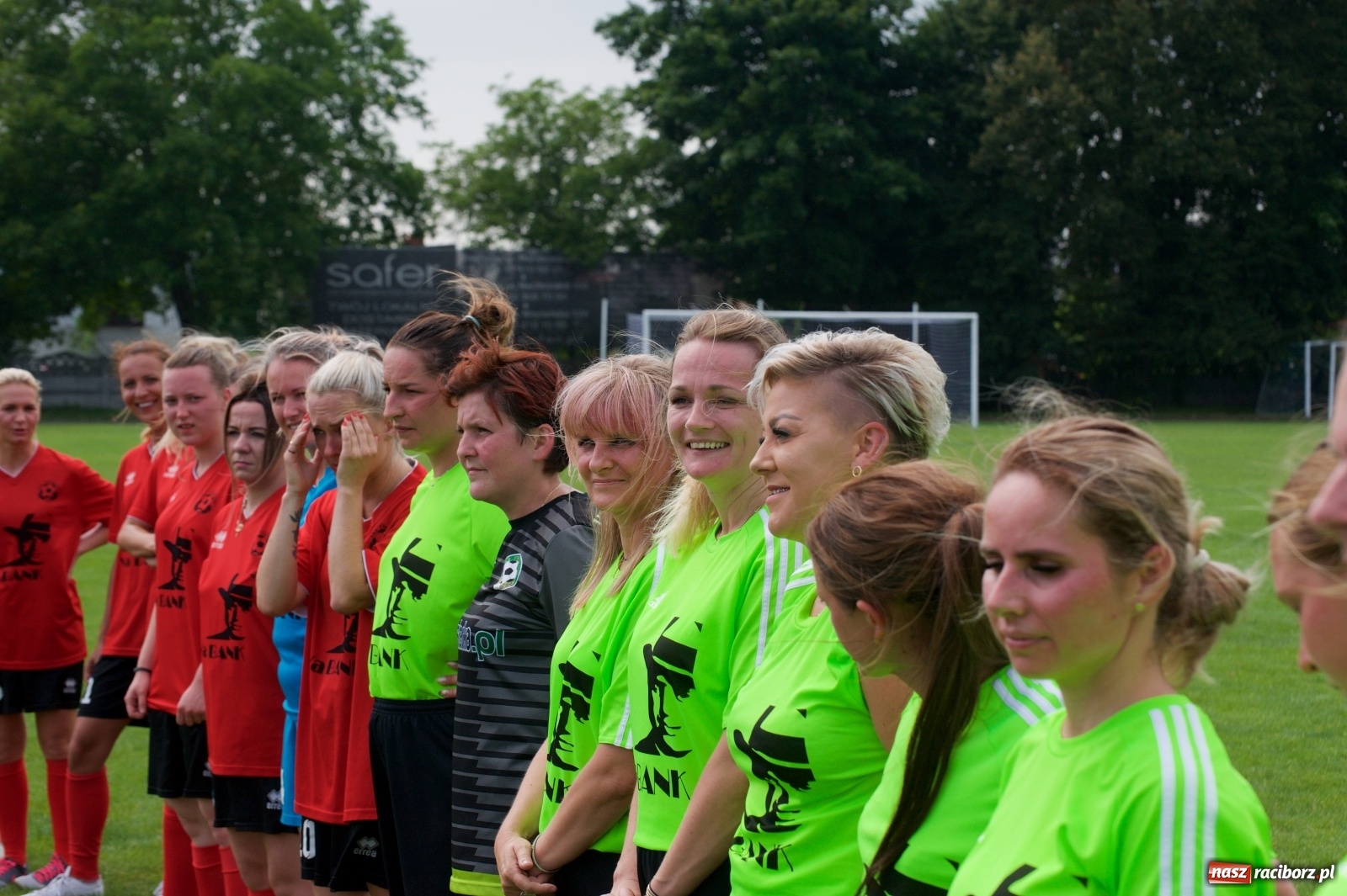 Zdjęcie w galerii na portalu naszraciborz.pl: Tworków. Mamuśki znów zagrają o puchar sołtysa wiadomości z regionu