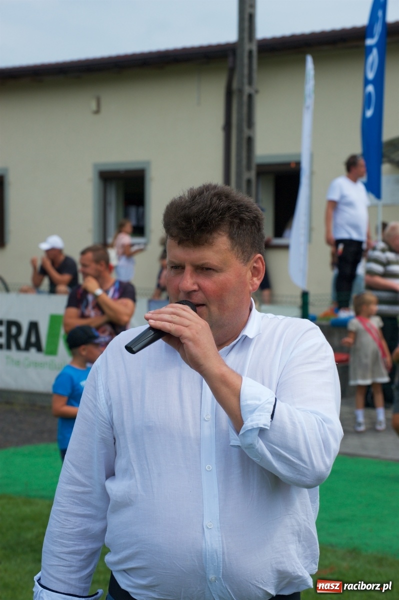 Zdjęcie w galerii na portalu naszraciborz.pl: Tworków. Mamuśki znów zagrają o puchar sołtysa wiadomości z regionu