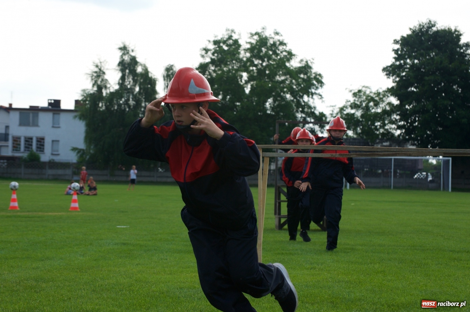 Zdjęcie w galerii na portalu naszraciborz.pl: Tworków. Mamuśki znów zagrają o puchar sołtysa wiadomości z regionu