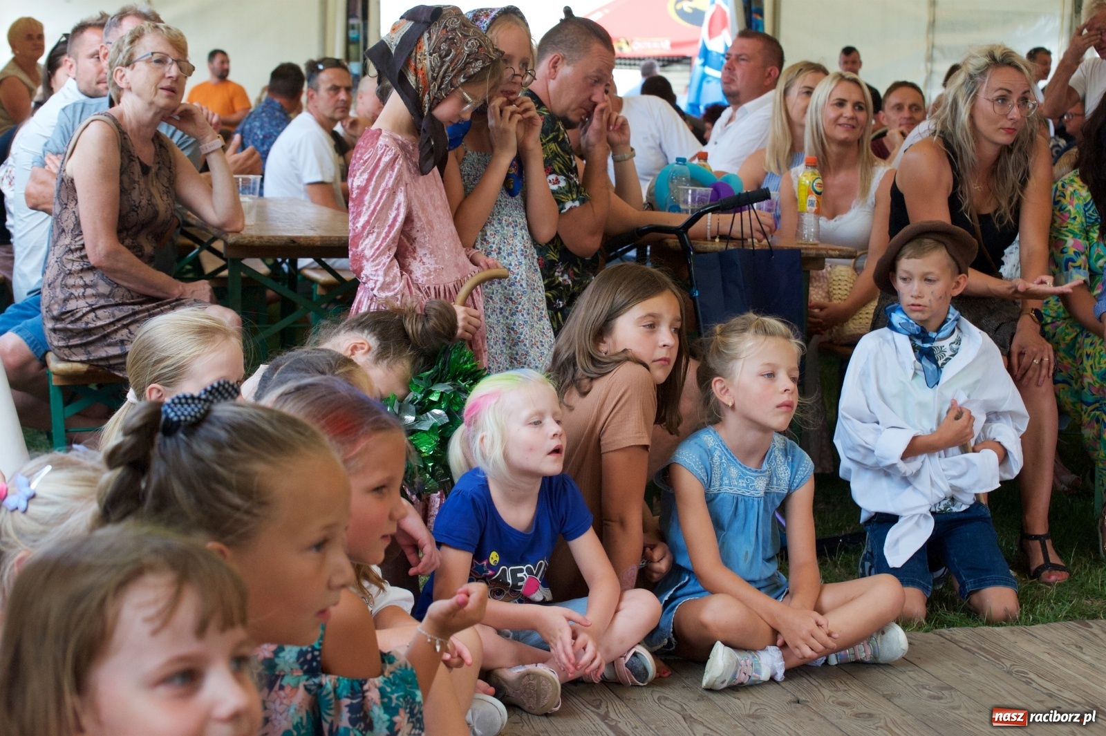 Zdjęcie w galerii na portalu naszraciborz.pl: Tworków. Mamuśki znów zagrają o puchar sołtysa wiadomości z regionu