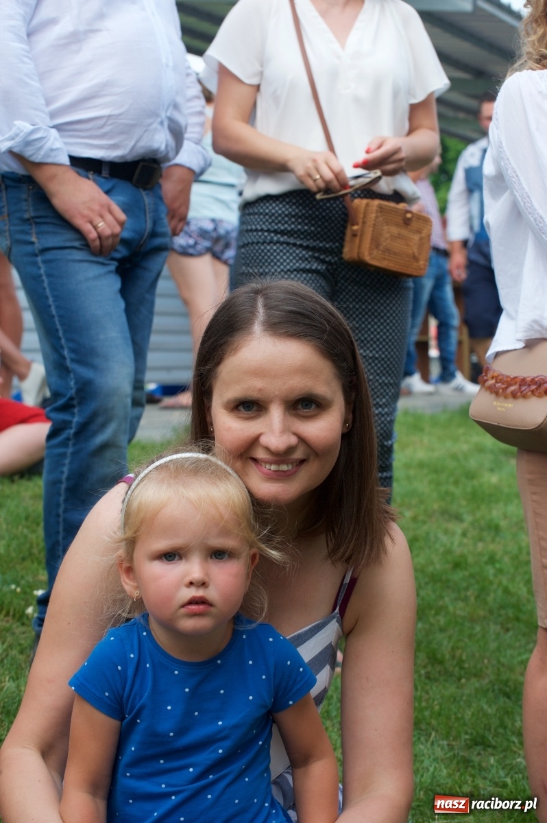 Zdjęcie w galerii na portalu naszraciborz.pl: Tworków. Mamuśki znów zagrają o puchar sołtysa wiadomości z regionu
