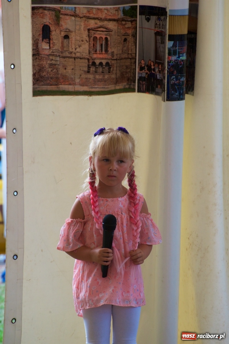 Zdjęcie w galerii na portalu naszraciborz.pl: Tworków. Mamuśki znów zagrają o puchar sołtysa wiadomości z regionu