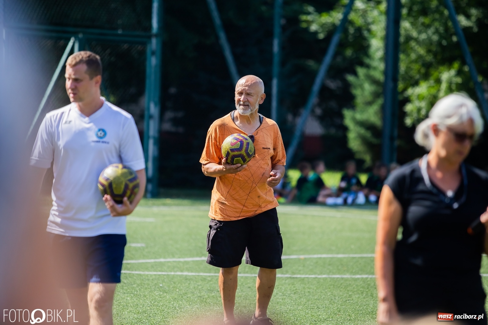 Zdjęcie w galerii na portalu naszraciborz.pl: Powiatowy turniej piłki nożnej na boisku SP 4 wiadomości z regionu