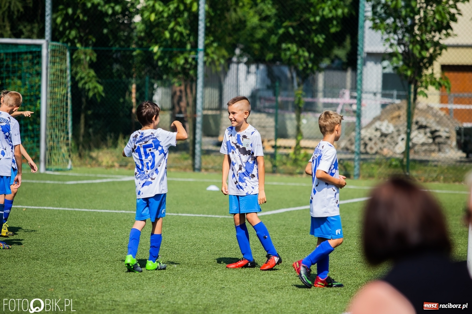 Zdjęcie w galerii na portalu naszraciborz.pl: Powiatowy turniej piłki nożnej na boisku SP 4 wiadomości z regionu
