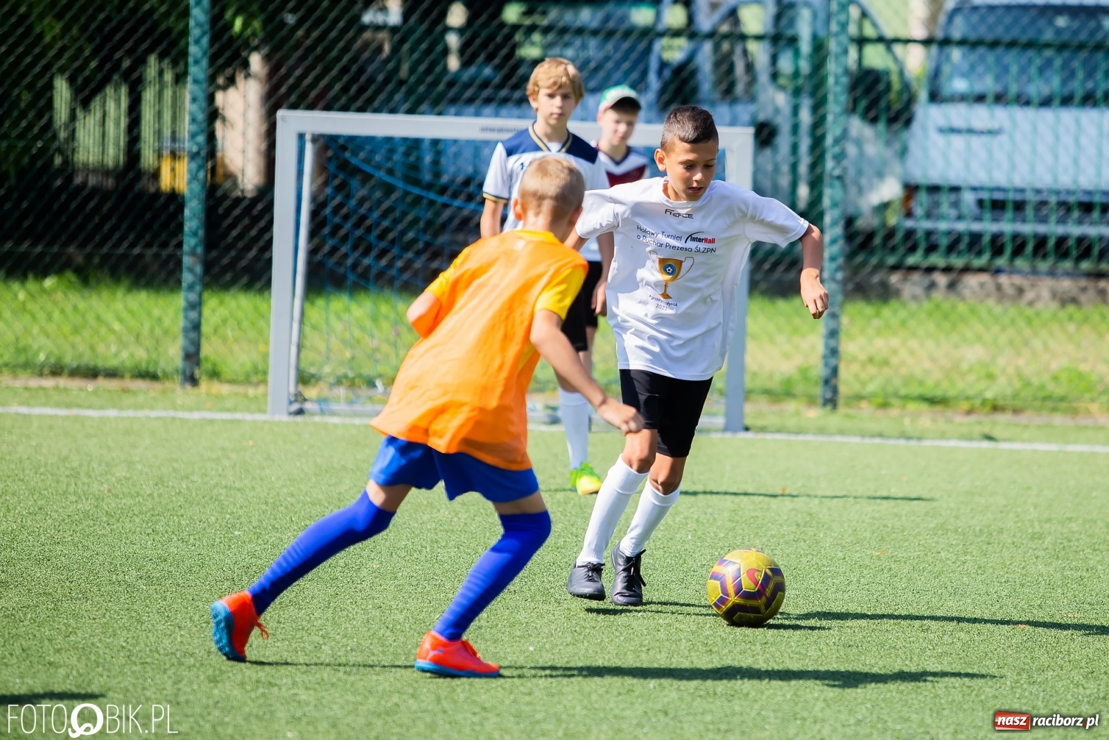 Zdjęcie w galerii na portalu naszraciborz.pl: Powiatowy turniej piłki nożnej na boisku SP 4 wiadomości z regionu