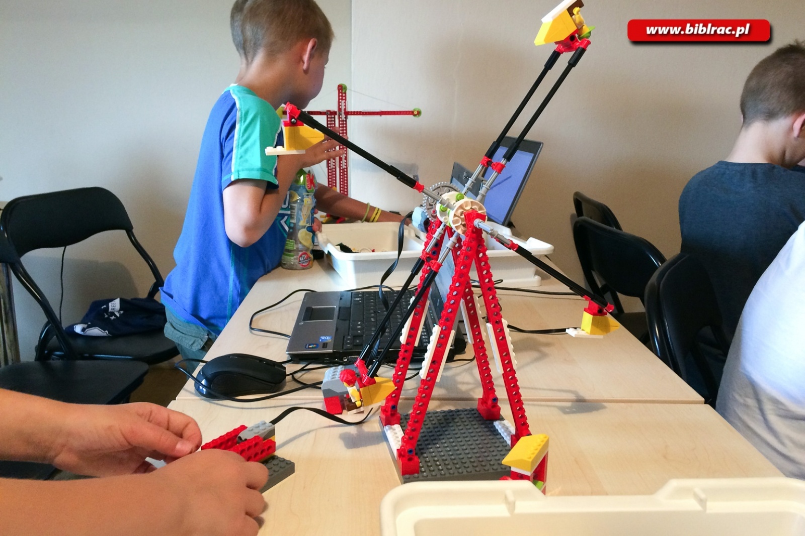 Zdjęcie w galerii na portalu naszraciborz.pl: Łaziki z misji NASA w bibliotece – trwają zapisy! wiadomości z regionu