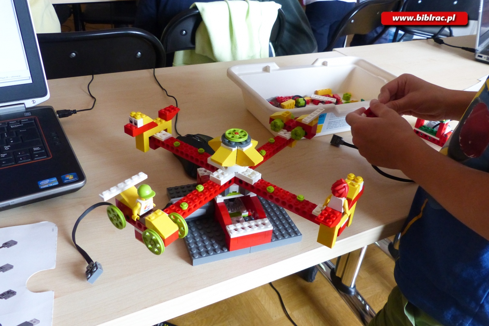 Zdjęcie w galerii na portalu naszraciborz.pl: Łaziki z misji NASA w bibliotece – trwają zapisy! wiadomości z regionu