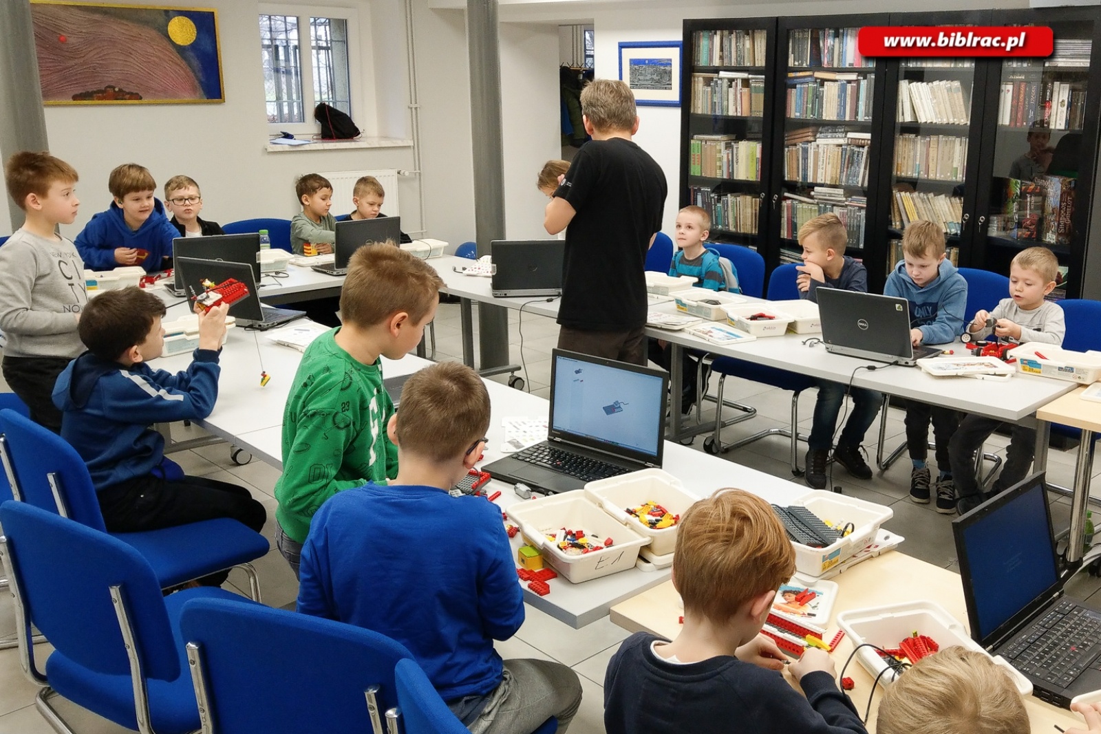 Zdjęcie w galerii na portalu naszraciborz.pl: Łaziki z misji NASA w bibliotece – trwają zapisy! wiadomości z regionu