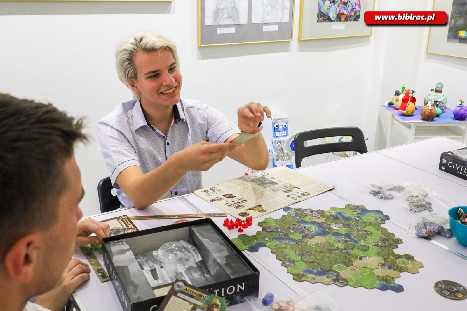 Zdjęcie w galerii na portalu naszraciborz.pl: Planszówka to dobry pomysł na wakacje wiadomości z regionu