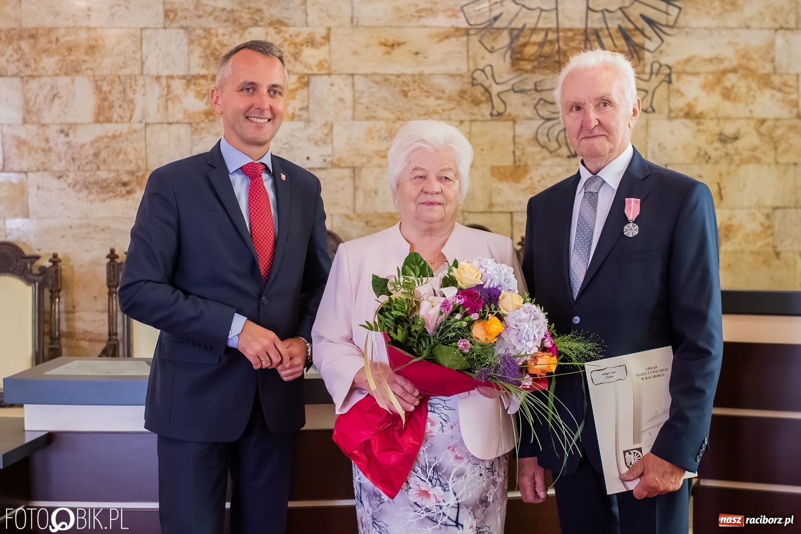 Zdjęcie w galerii na portalu naszraciborz.pl: Złote gody w raciborskim USC  wiadomości z regionu