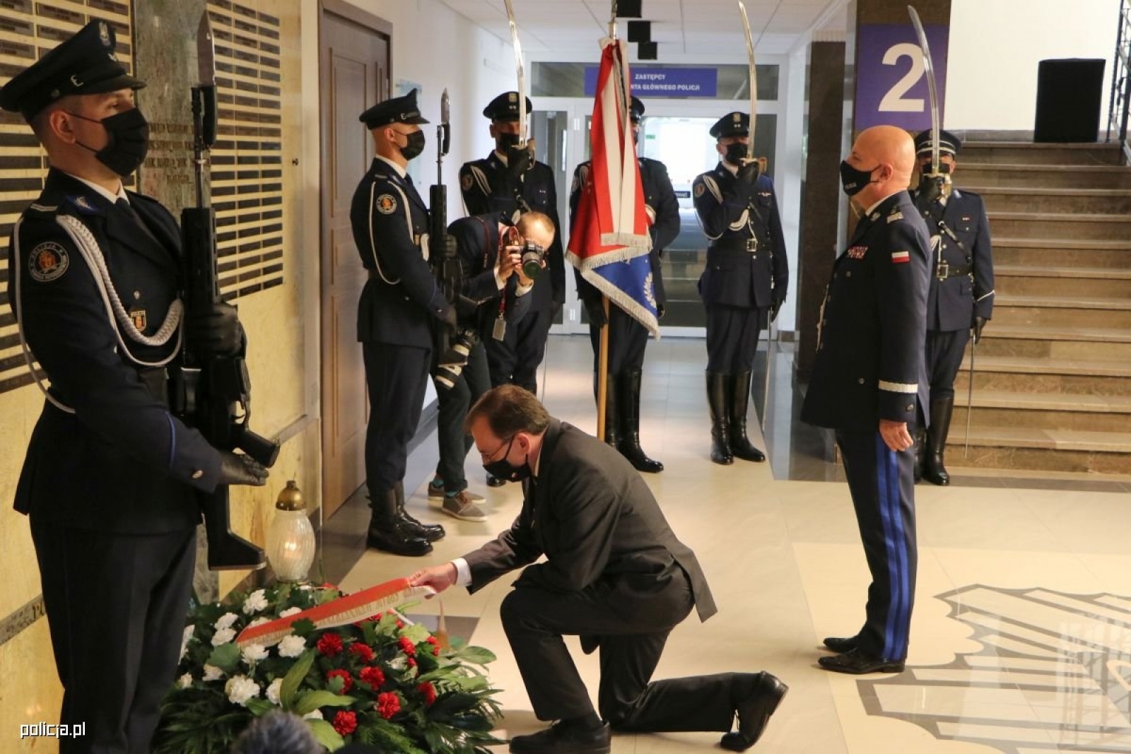 Zdjęcie w galerii na portalu naszraciborz.pl: Aspirant Michał Kędzierski upamiętniony w Komendzie Głównej Policji wiadomości z regionu