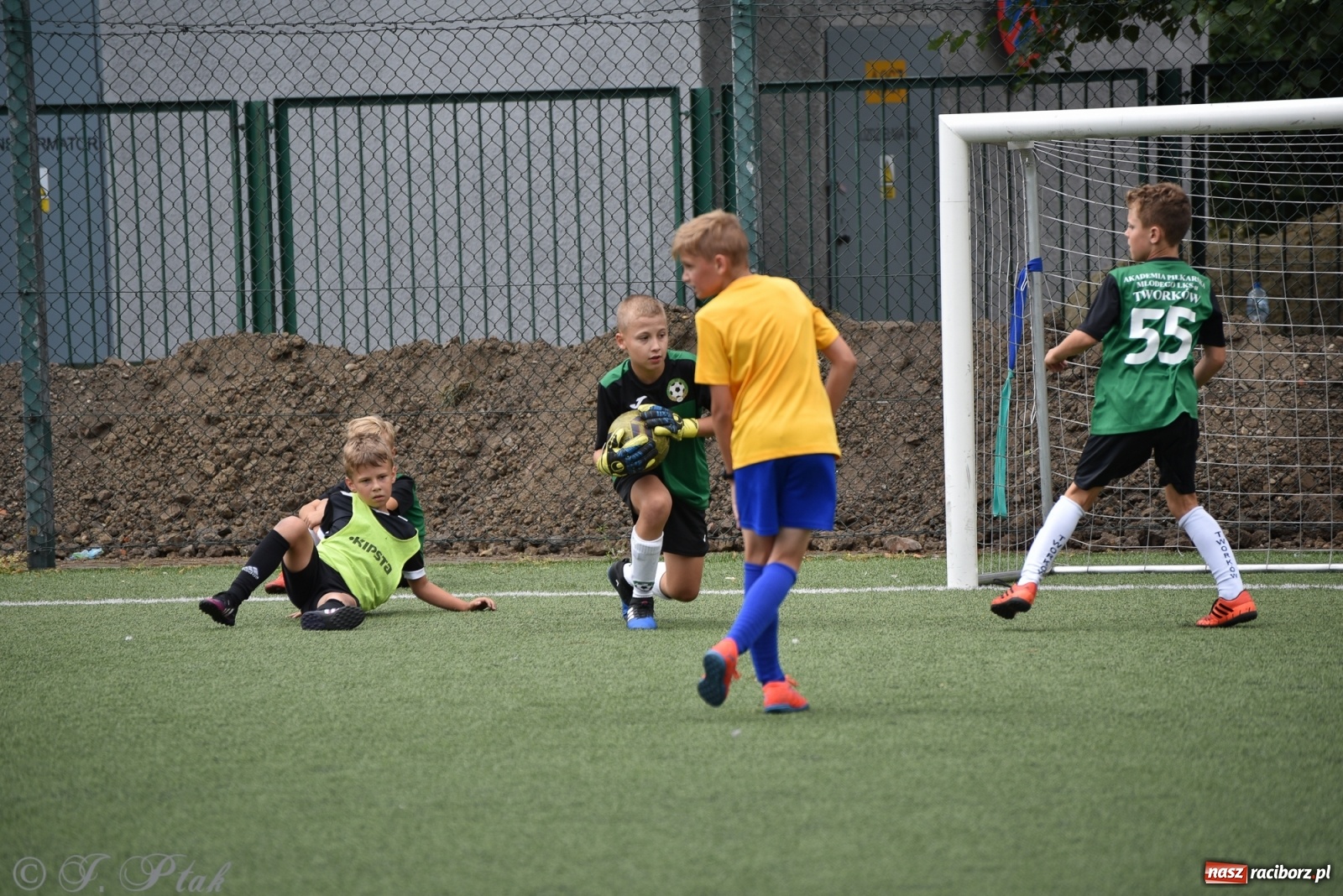 Zdjęcie w galerii na portalu naszraciborz.pl: Piłkarskie powiatowe EURO za nami. Medale rozdane [FOTO] wiadomości z regionu