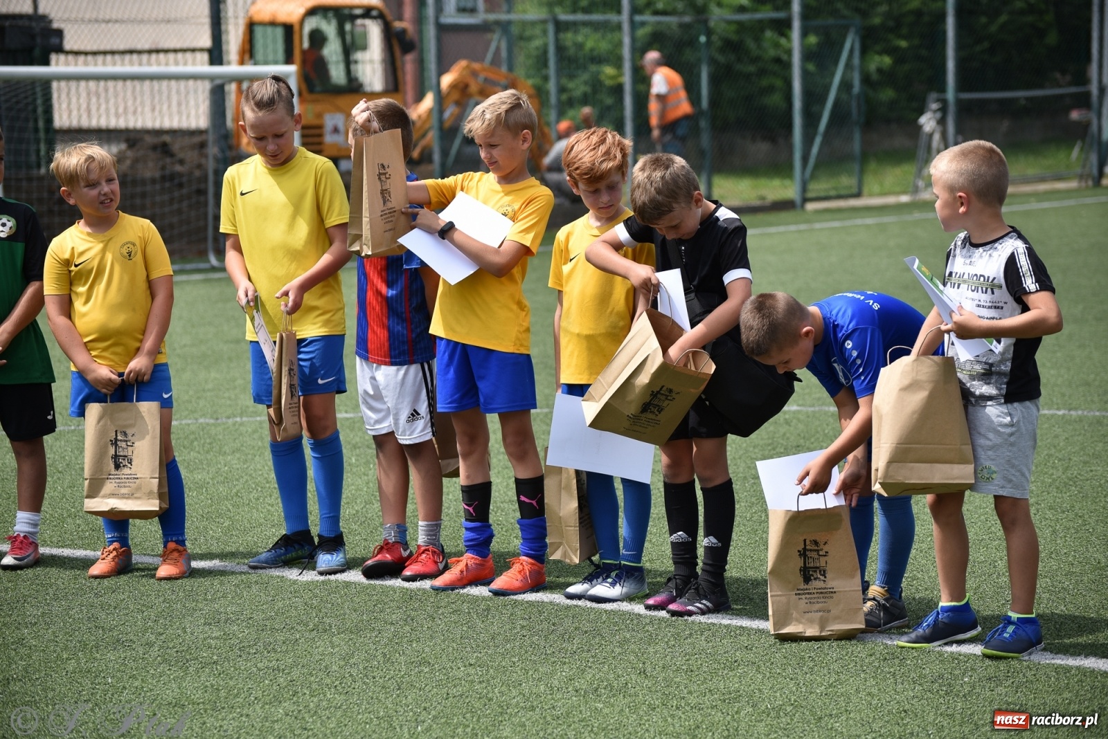 Zdjęcie w galerii na portalu naszraciborz.pl: Piłkarskie powiatowe EURO za nami. Medale rozdane [FOTO] wiadomości z regionu