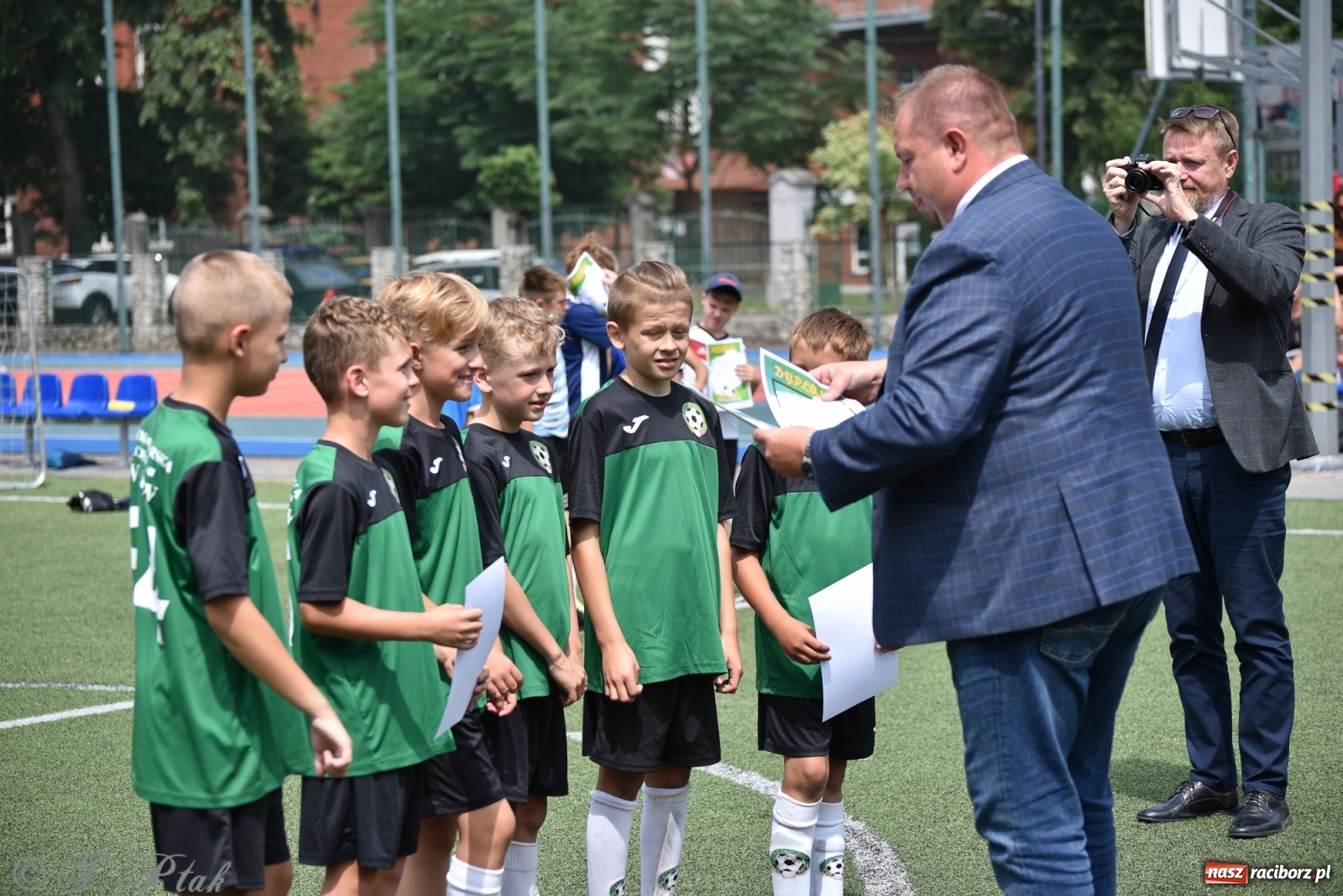 Zdjęcie w galerii na portalu naszraciborz.pl: Piłkarskie powiatowe EURO za nami. Medale rozdane [FOTO] wiadomości z regionu