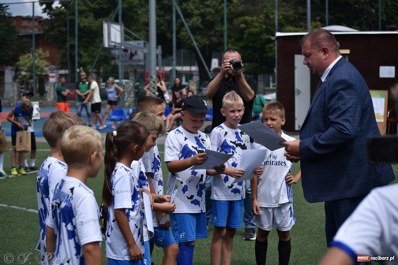 Zdjęcie w galerii na portalu naszraciborz.pl: Piłkarskie powiatowe EURO za nami. Medale rozdane [FOTO] wiadomości z regionu