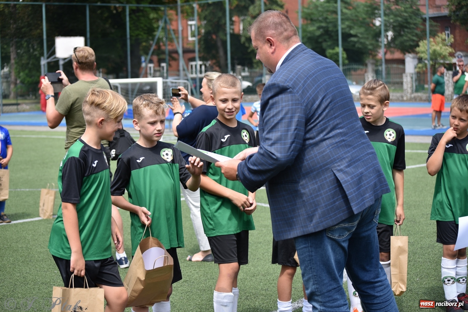 Zdjęcie w galerii na portalu naszraciborz.pl: Piłkarskie powiatowe EURO za nami. Medale rozdane [FOTO] wiadomości z regionu