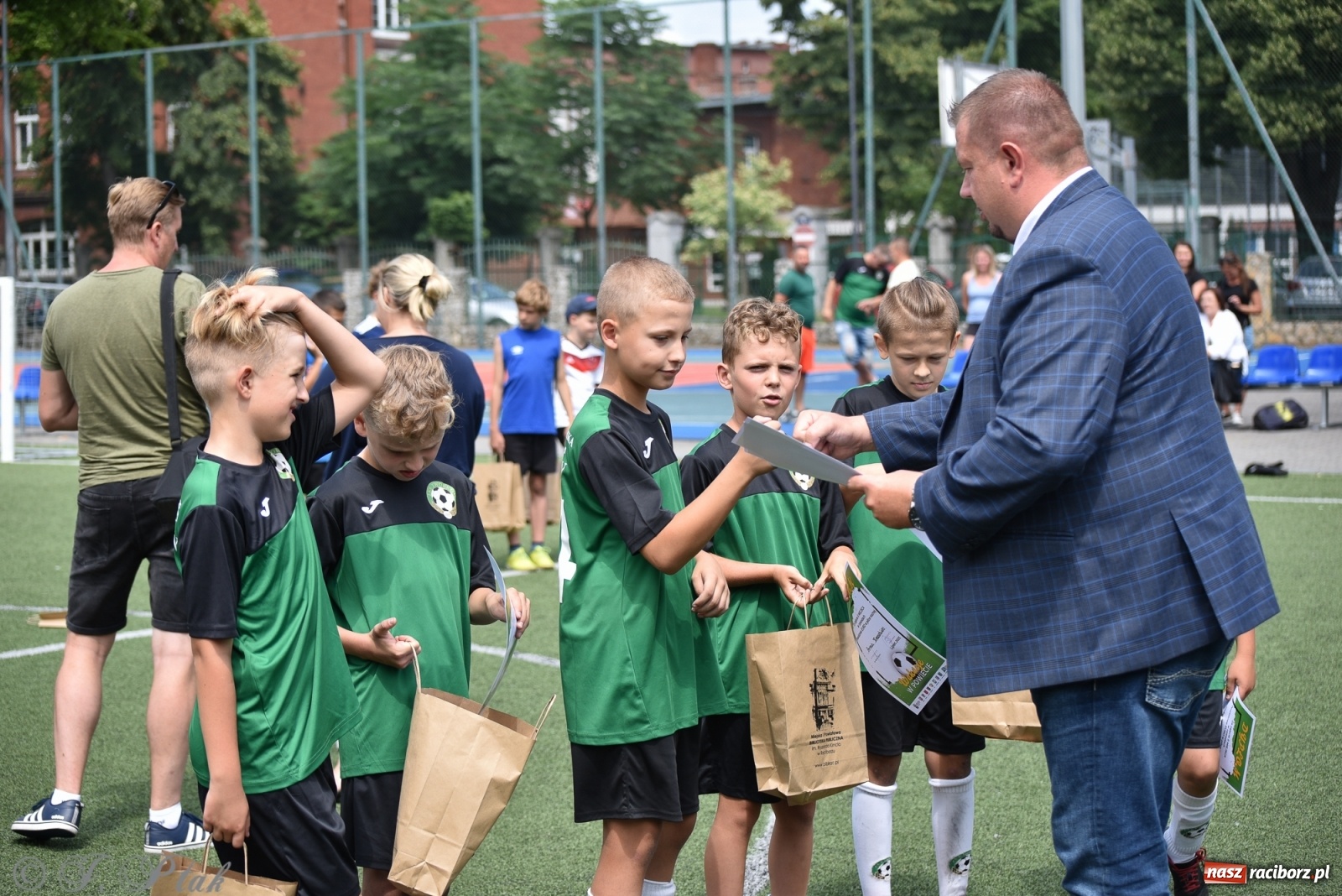 Zdjęcie w galerii na portalu naszraciborz.pl: Piłkarskie powiatowe EURO za nami. Medale rozdane [FOTO] wiadomości z regionu