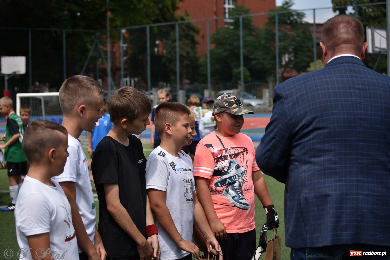 Zdjęcie w galerii na portalu naszraciborz.pl: Piłkarskie powiatowe EURO za nami. Medale rozdane [FOTO] wiadomości z regionu