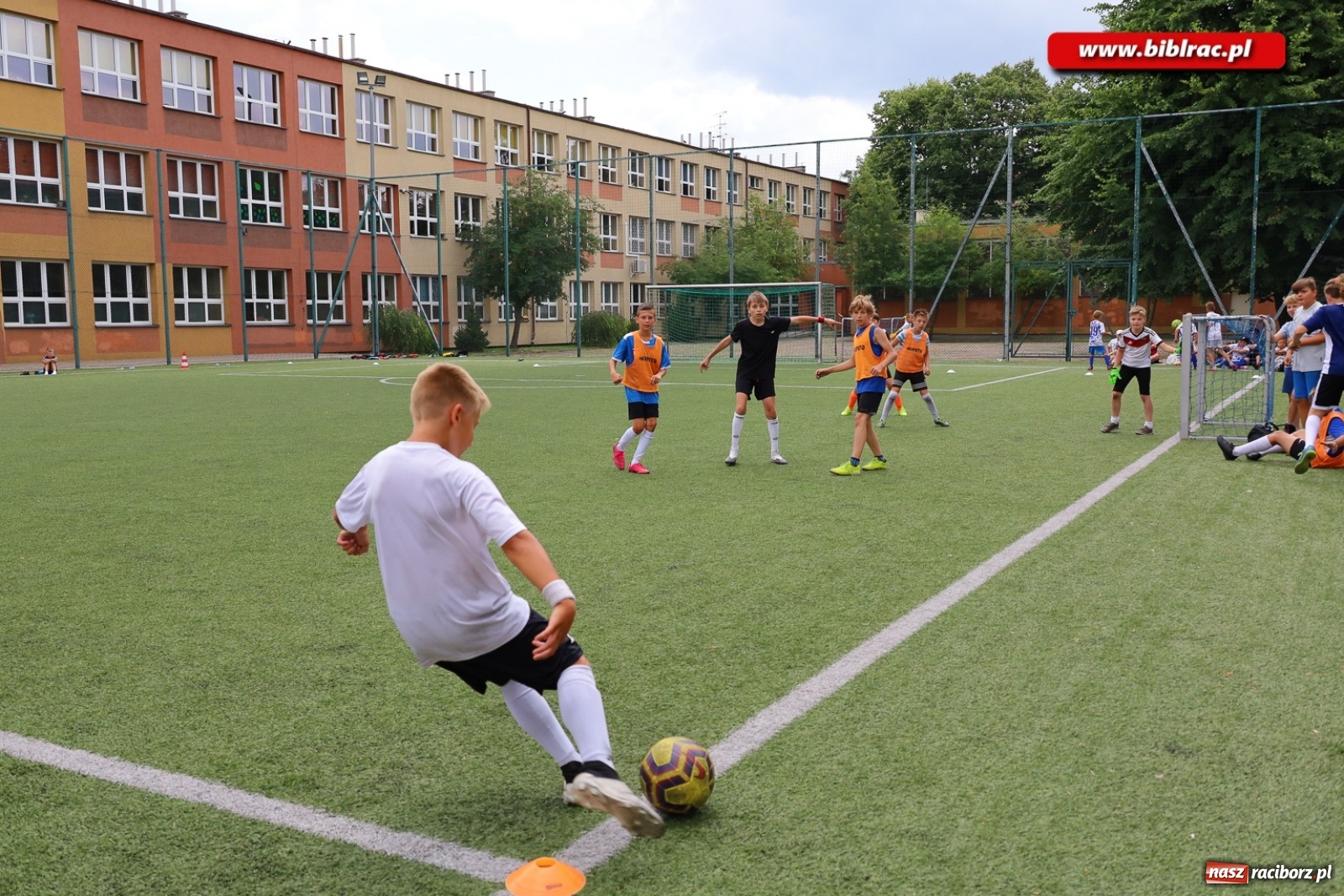 Zdjęcie w galerii na portalu naszraciborz.pl: Piłkarskie powiatowe EURO za nami. Medale rozdane [FOTO] wiadomości z regionu
