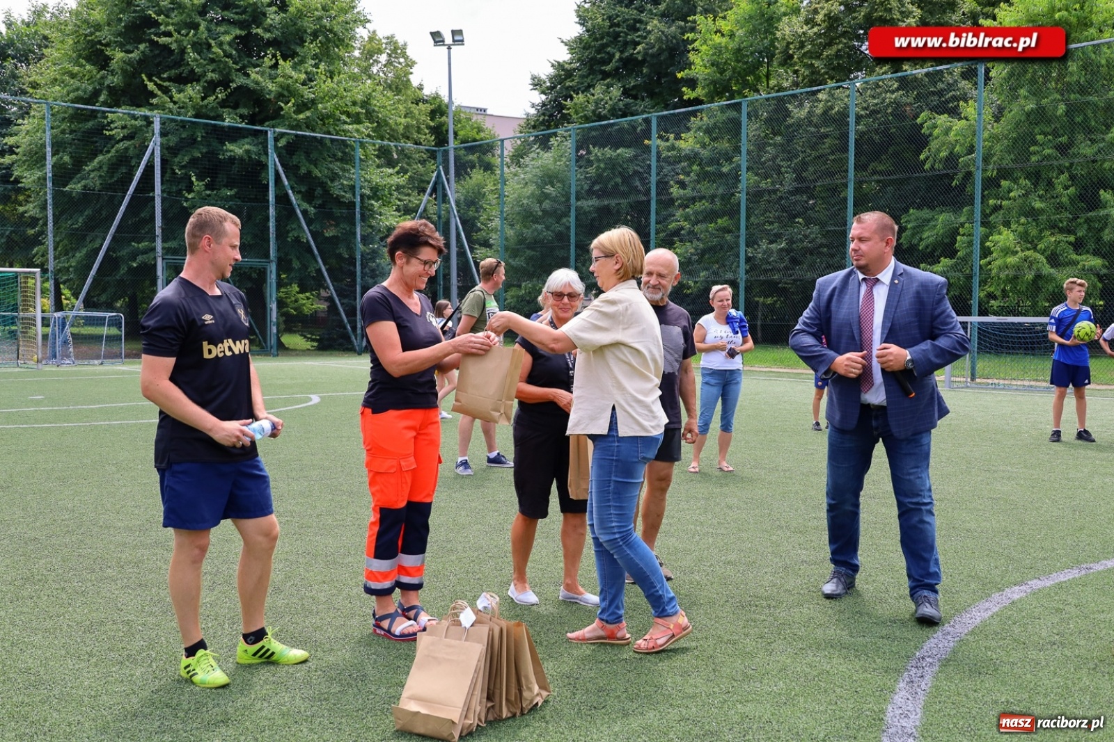 Zdjęcie w galerii na portalu naszraciborz.pl: Piłkarskie powiatowe EURO za nami. Medale rozdane [FOTO] wiadomości z regionu