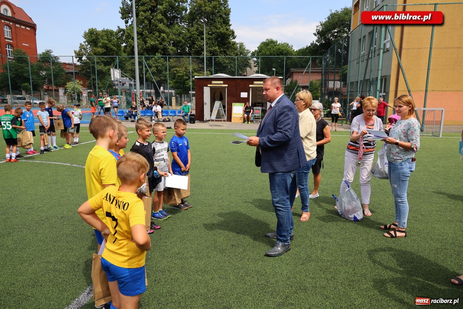 Zdjęcie w galerii na portalu naszraciborz.pl: Piłkarskie powiatowe EURO za nami. Medale rozdane [FOTO] wiadomości z regionu
