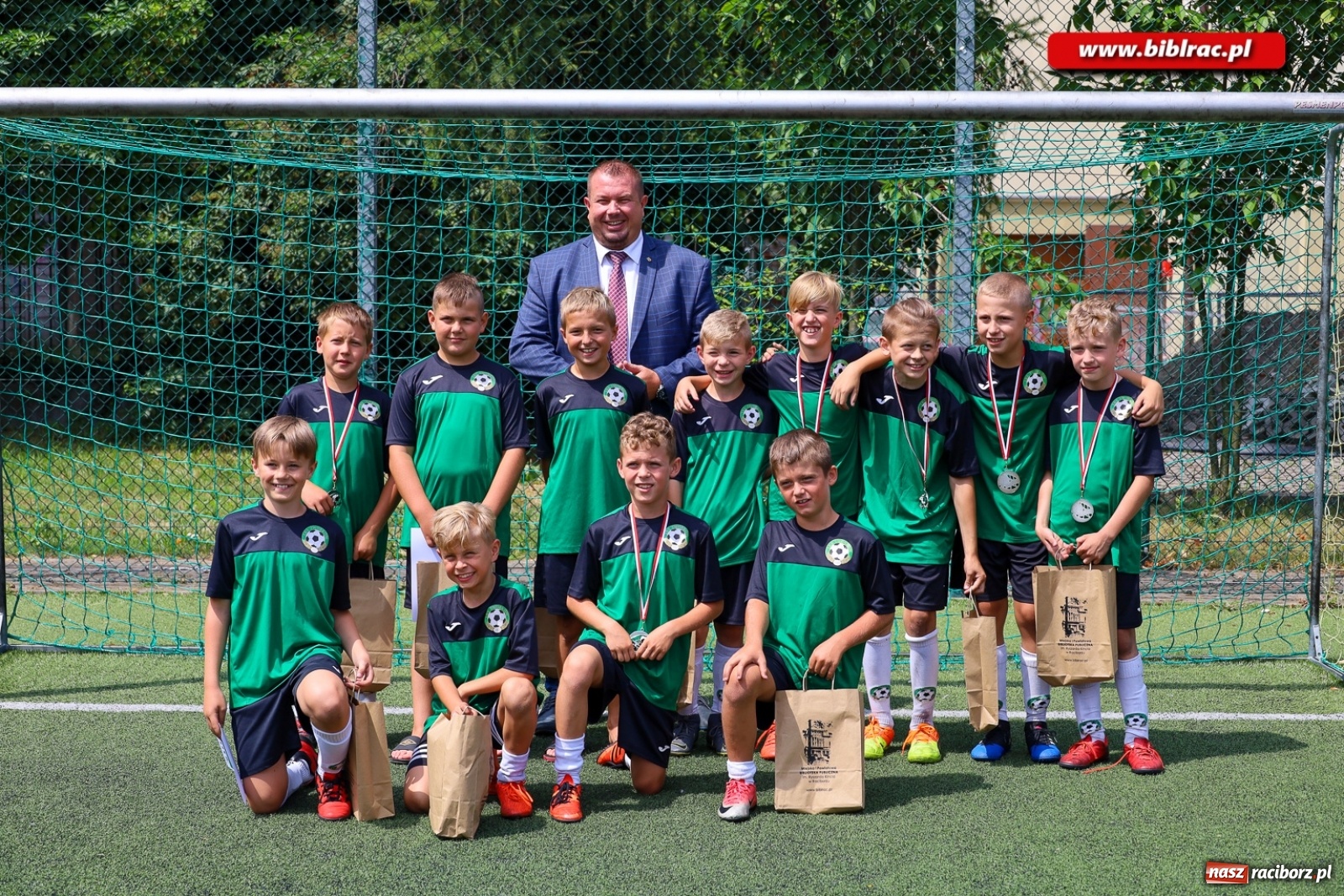 Zdjęcie w galerii na portalu naszraciborz.pl: Piłkarskie powiatowe EURO za nami. Medale rozdane [FOTO] wiadomości z regionu