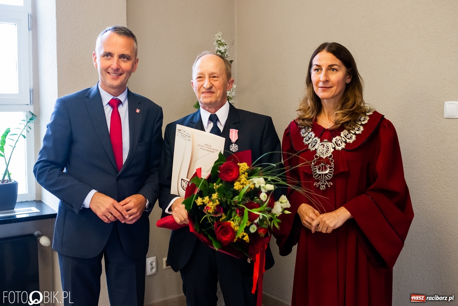 Zdjęcie w galerii na portalu naszraciborz.pl: Złote Gody w Raciborzu. Małżonkowie dziękowali sobie za 50 lat pożycia wiadomości z regionu