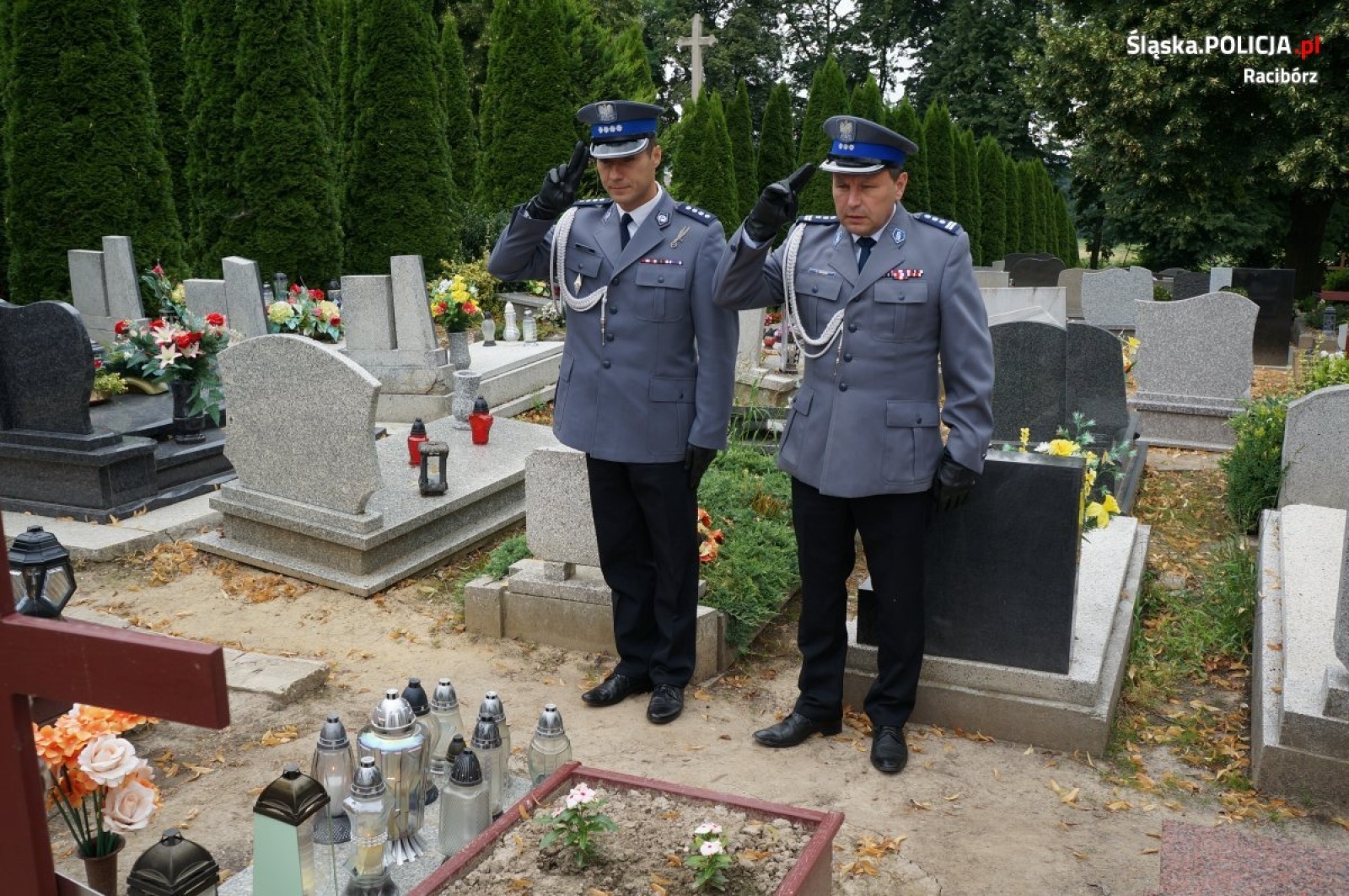 Zdjęcie w galerii na portalu naszraciborz.pl: Święto policji w raciborskiej komendzie wiadomości z regionu