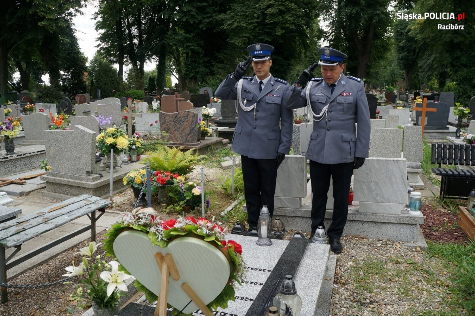 Zdjęcie w galerii na portalu naszraciborz.pl: Święto policji w raciborskiej komendzie wiadomości z regionu