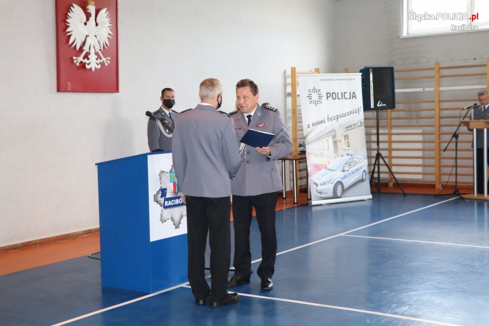 Zdjęcie w galerii na portalu naszraciborz.pl: Święto policji w raciborskiej komendzie wiadomości z regionu