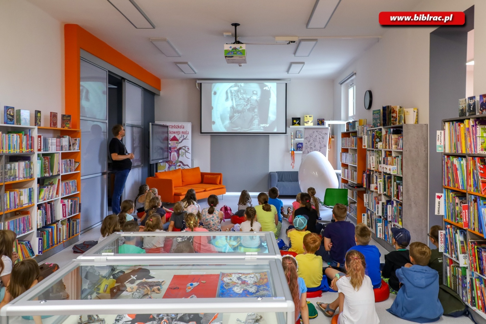Zdjęcie w galerii na portalu naszraciborz.pl: Podróże z Panem Kleksem i Mirosławem Hermaszewskim w kolejnym tygodniu Kosmicznego Lata wiadomości z regionu