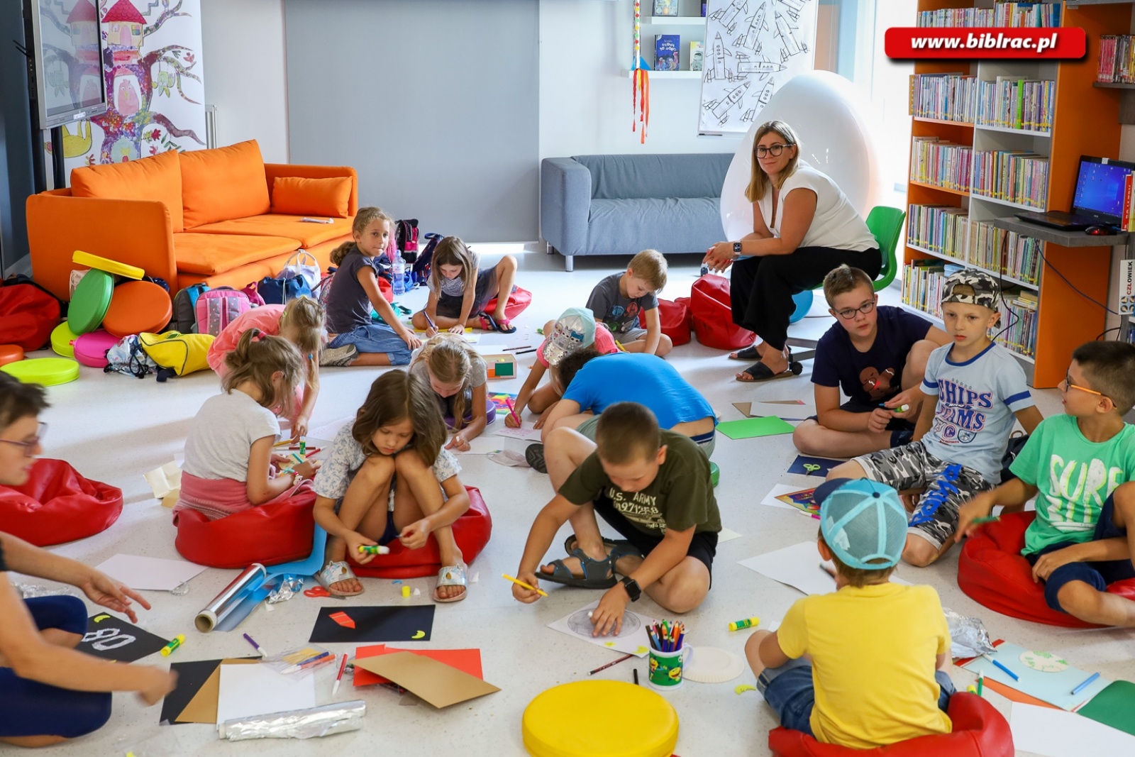 Zdjęcie w galerii na portalu naszraciborz.pl: Podróże z Panem Kleksem i Mirosławem Hermaszewskim w kolejnym tygodniu Kosmicznego Lata wiadomości z regionu