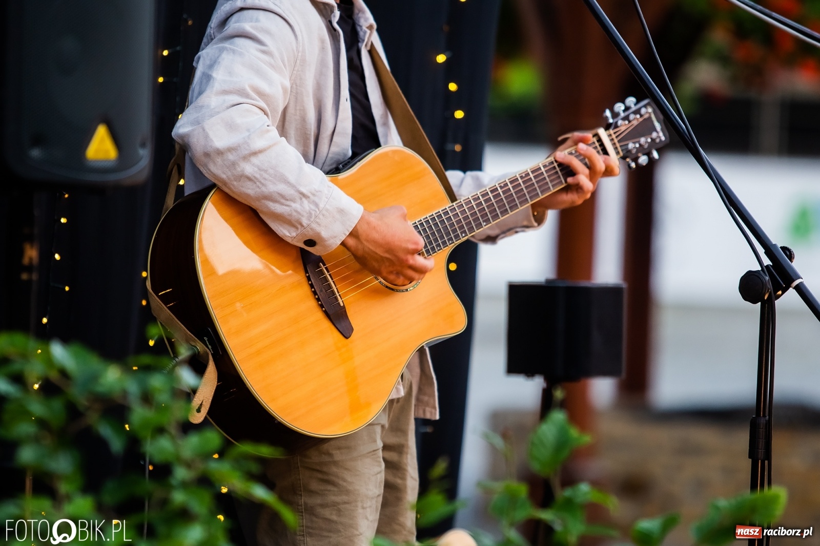 Zdjęcie w galerii na portalu naszraciborz.pl: Ed Sheeran Night na Zamku Piastowskim wiadomości z regionu