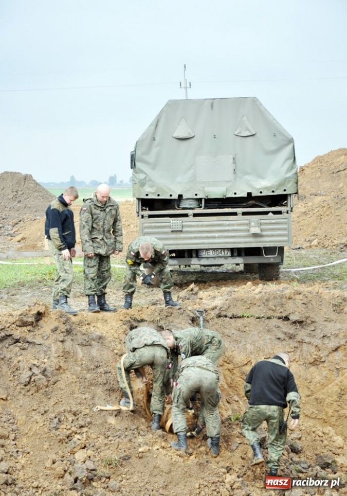 Zdjęcie w galerii na portalu naszraciborz.pl: 100-kilogramowa bomba przy Ogrodowej wiadomości z regionu