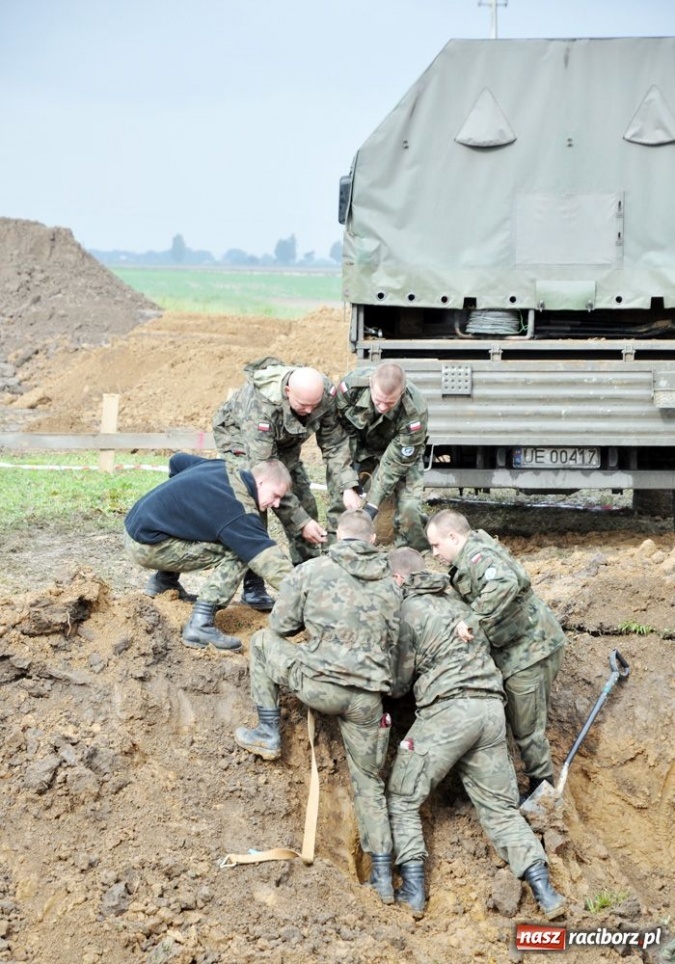 Zdjęcie w galerii na portalu naszraciborz.pl: 100-kilogramowa bomba przy Ogrodowej wiadomości z regionu