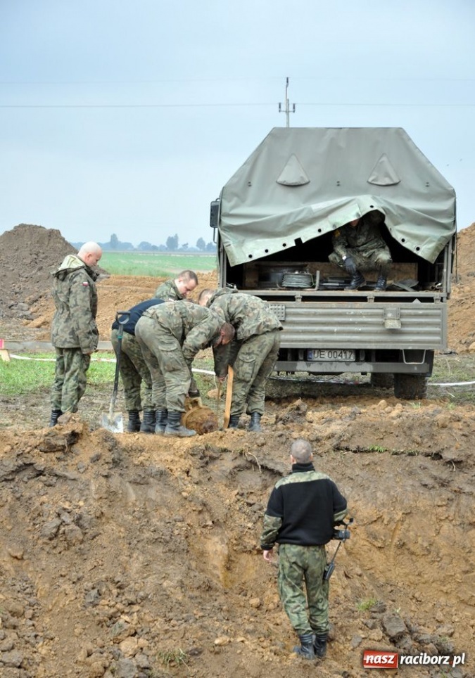 Zdjęcie w galerii na portalu naszraciborz.pl: 100-kilogramowa bomba przy Ogrodowej wiadomości z regionu