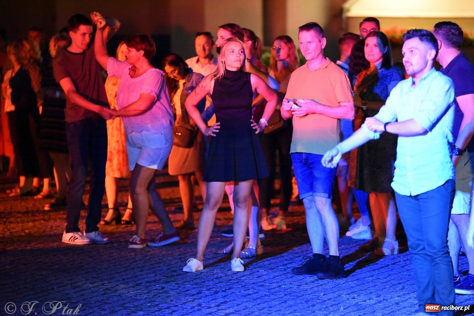 Zdjęcie w galerii na portalu naszraciborz.pl: Zamkowe LATINO PARTY ON AIR [FOTO i WIDEO] wiadomości z regionu