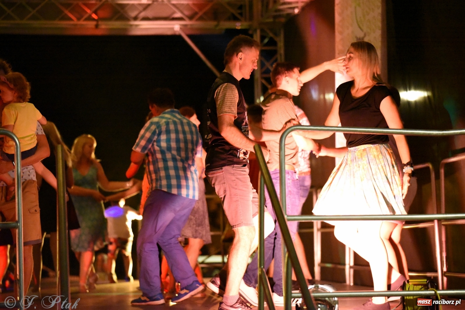 Zdjęcie w galerii na portalu naszraciborz.pl: Zamkowe LATINO PARTY ON AIR [FOTO i WIDEO] wiadomości z regionu