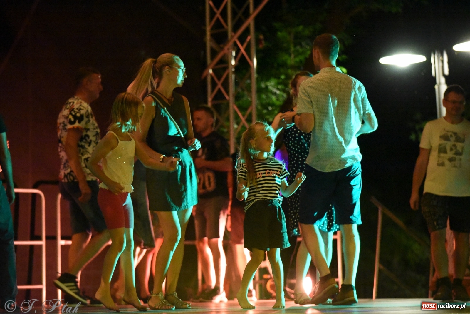 Zdjęcie w galerii na portalu naszraciborz.pl: Zamkowe LATINO PARTY ON AIR [FOTO i WIDEO] wiadomości z regionu