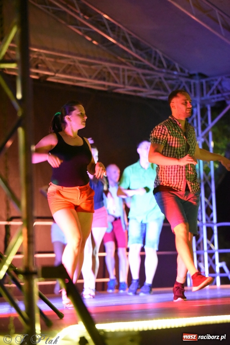 Zdjęcie w galerii na portalu naszraciborz.pl: Zamkowe LATINO PARTY ON AIR [FOTO i WIDEO] wiadomości z regionu