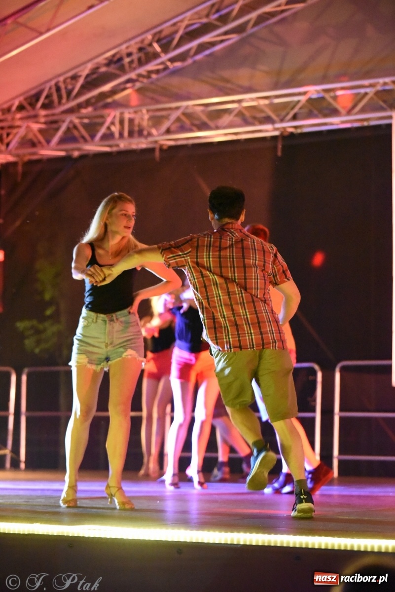 Zdjęcie w galerii na portalu naszraciborz.pl: Zamkowe LATINO PARTY ON AIR [FOTO i WIDEO] wiadomości z regionu