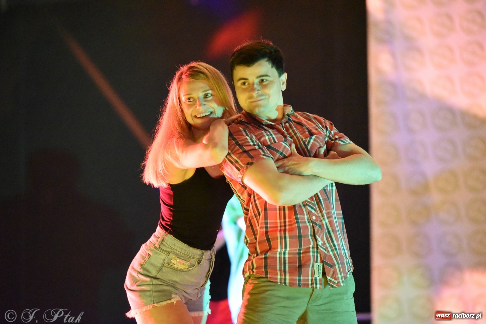 Zdjęcie w galerii na portalu naszraciborz.pl: Zamkowe LATINO PARTY ON AIR [FOTO i WIDEO] wiadomości z regionu